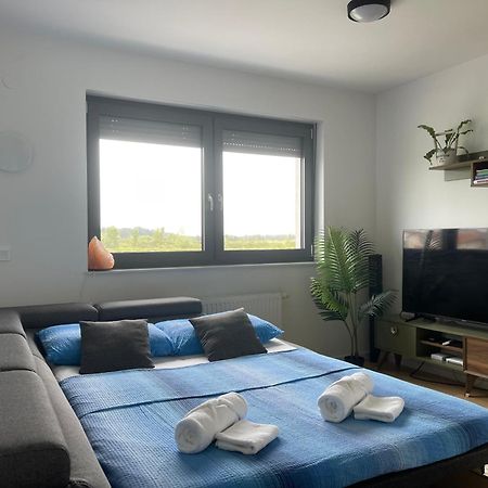 Luna,Central,Self-Check In,Ac,Wi-Fi, Washer,Free Parking Zaprešić Eksteriør bilde