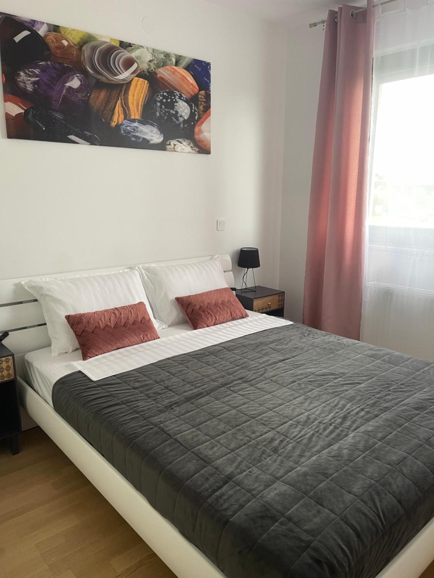 Luna,Central,Self-Check In,Ac,Wi-Fi, Washer,Free Parking Zaprešić Eksteriør bilde